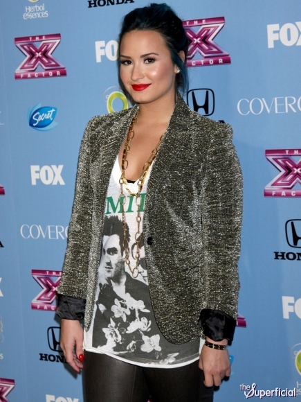 demi-lovato-leather-pants-x-factor-party-1106-10-435x580.jpg