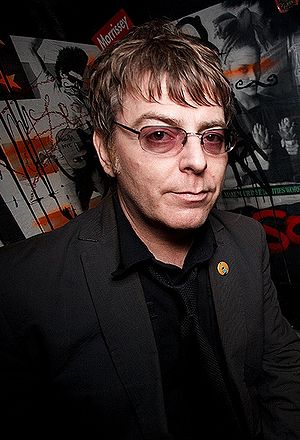 Andy Rourke - 300px-Andyrourke