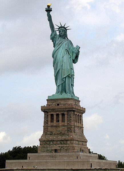 434px-Statue_of_Liberty_7.jpg